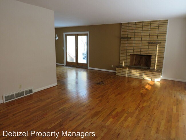 Building Photo - 3 br, 2 bath House - 2222 Wingate Drive
