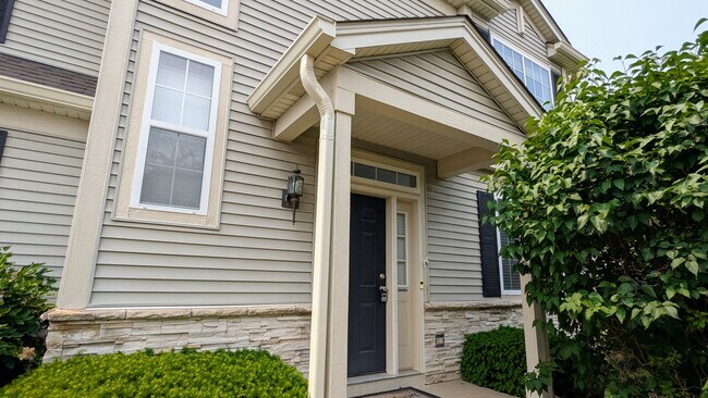 Foto del edificio - 331 Robin Glen Ln