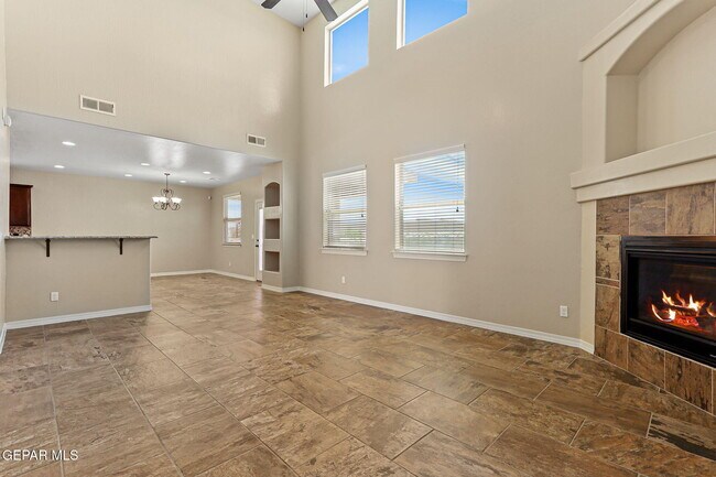 Building Photo - 405 Saltford Pl