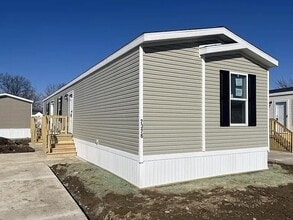 Building Photo - 2326 W Dundee Dr