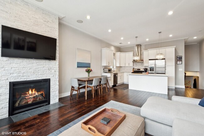 Foto del edificio - 3209 N Elston Ave