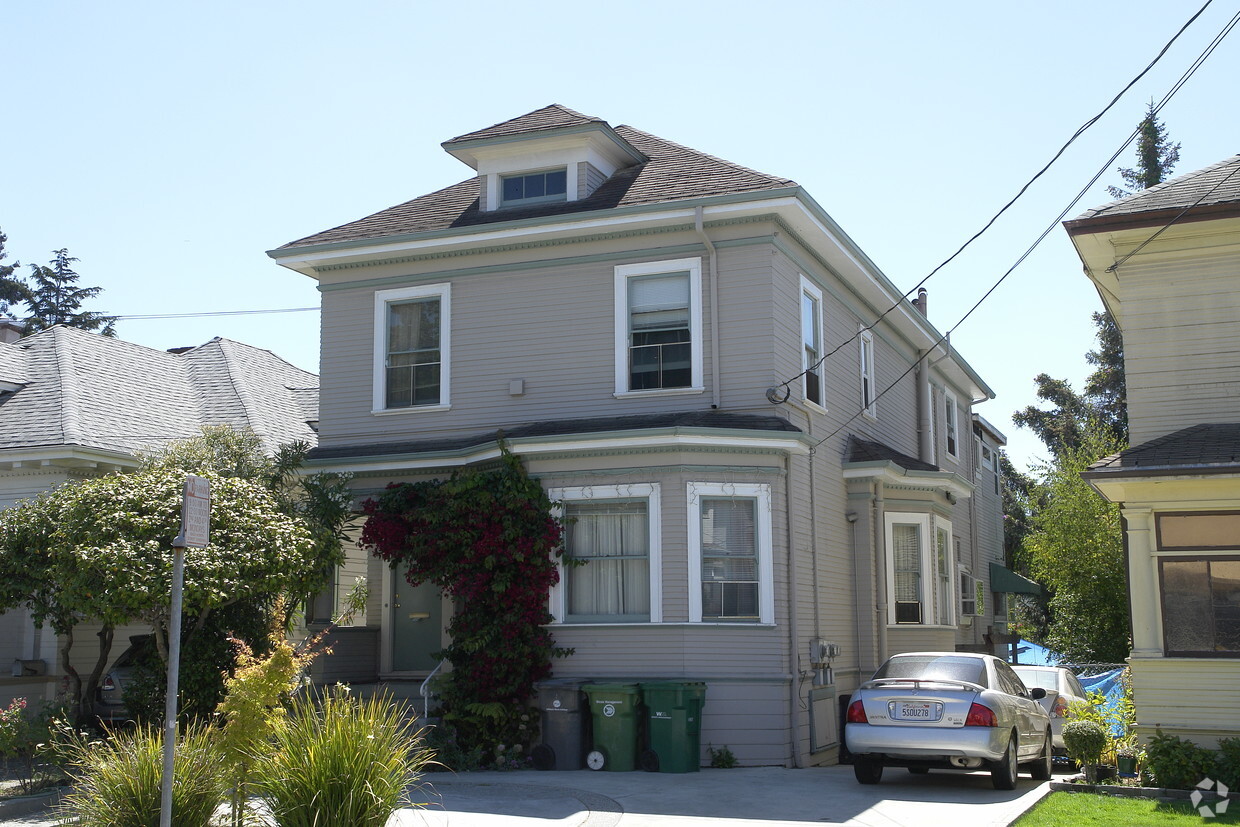 336 Lester Ave, Oakland, CA 94606 Apartments in Oakland, CA