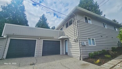Building Photo - 7356-7334 34th Ave NE