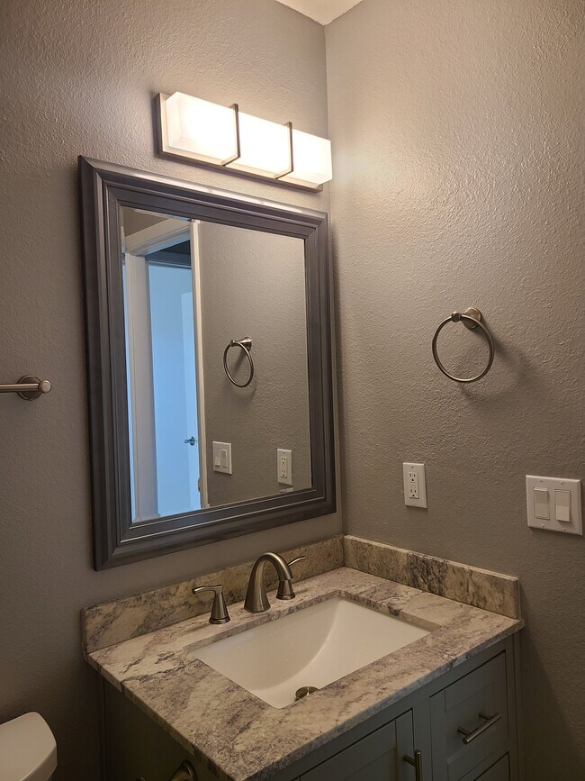 Building Photo - 4193 Zavala St