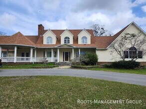 Building Photo - 2038 Co Rd 137