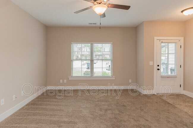 Foto del edificio - 4352 Ridgemont Cir