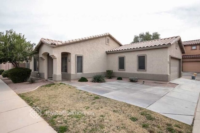 Building Photo - 2593 E Riviera Dr