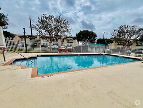 Building Photo - 15711 SW 137th Ave