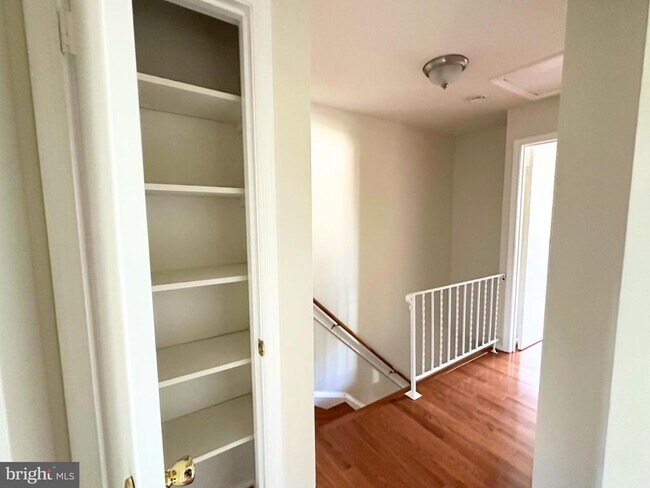 Foto del edificio - 208 Commons Dr NW