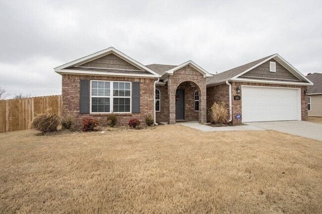 Wonderful and Spacious Rental Opportunity. - Wonderful and Spacious Rental Opportunity. House