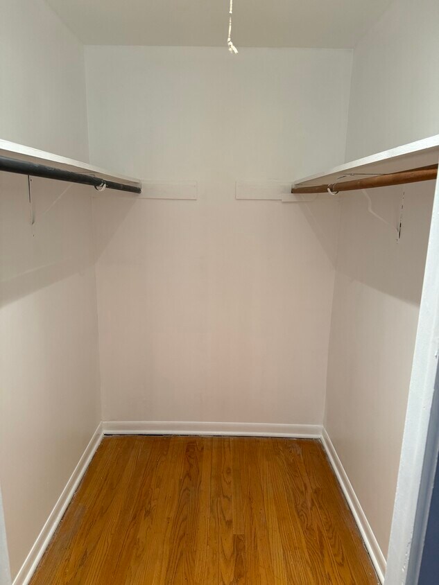 Foto del edificio - 10430 Michael Todd Ter