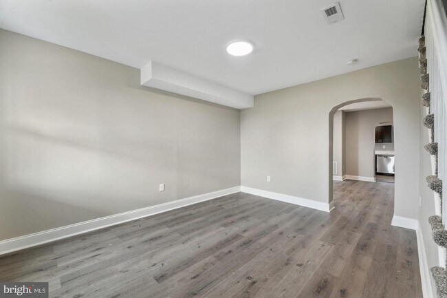 Foto del edificio - 2512 Oswego Ave