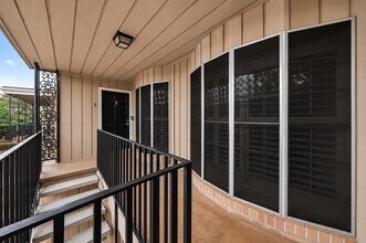 Building Photo - 2615 Marilee Ln