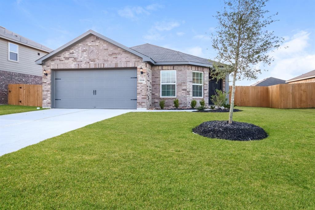 Foto principal - 1206 Hollow Stone Dr