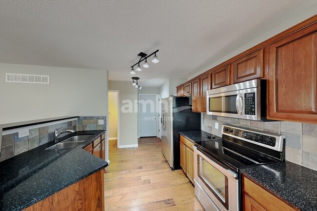 Foto del edificio - 9815 NE 98th Terrace