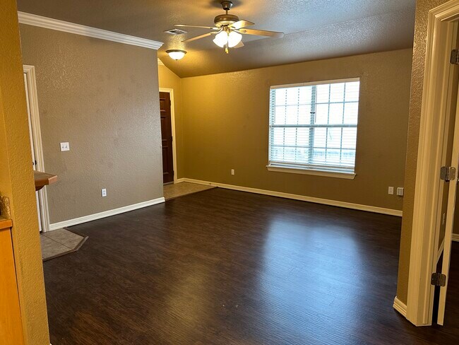 Building Photo - 165 S Pinyon Pt
