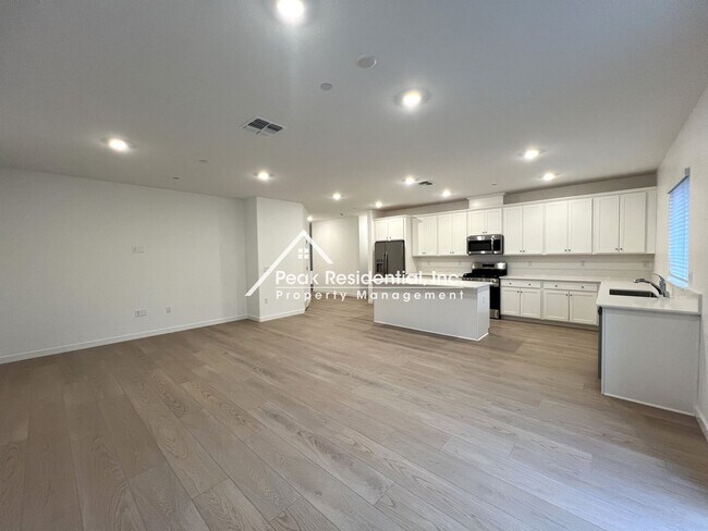 Building Photo - Brand New Rancho Cordova 4bd/2ba Home with...