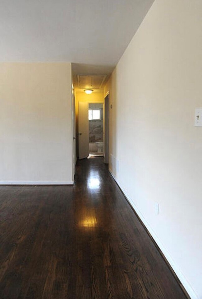 Foto del edificio - 1201 Floyd Ave SW