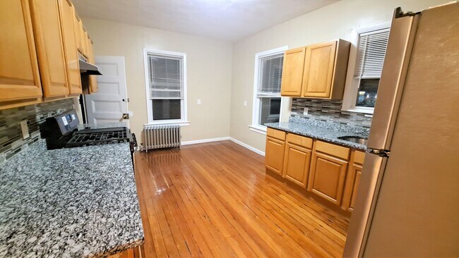 Building Photo - 35 Catawba St