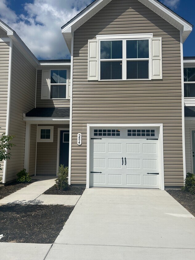 Primary Photo - 284 Meadows Dr