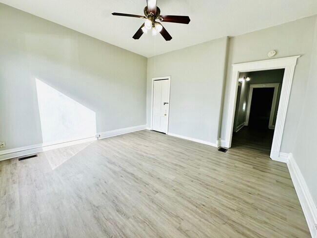 Foto del edificio - 2823 Garfield Ave