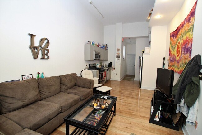 Photo - Spacious newly renovated one bedroom unit in a great location in Brewerytown Apartment