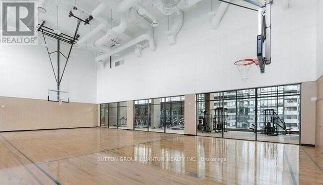 Building Photo - 395 Square One Dr