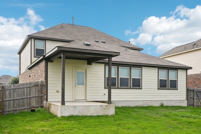 Building Photo - 7634 Leonardo Dr