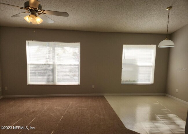 Foto del edificio - 13737 Meadowpark Ave