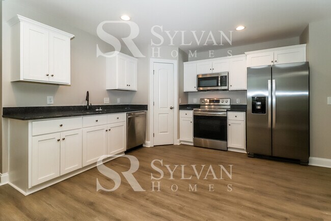 Foto del edificio - This cute 3 bedroom, 2 bath home is move-i...