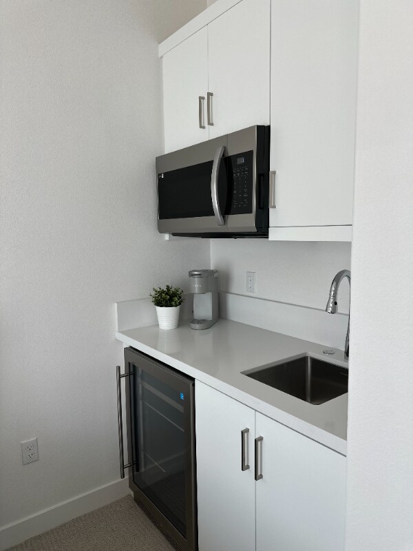 Foto del edificio - 74198 Storke Dr