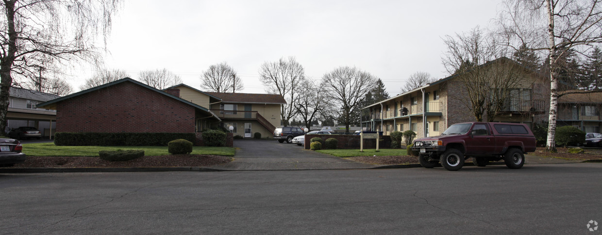 Foto del edificio - Northcrest Manor