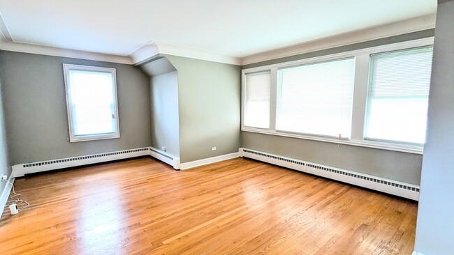 Foto del edificio - 4919 N Mason Ave