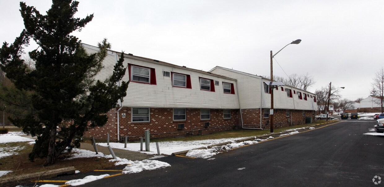 Foto principal - Woodcrest Apartments