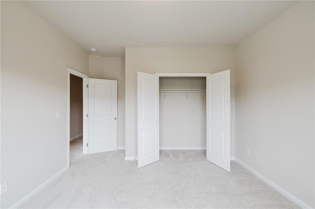 Building Photo - 2959 Weyhill Trl
