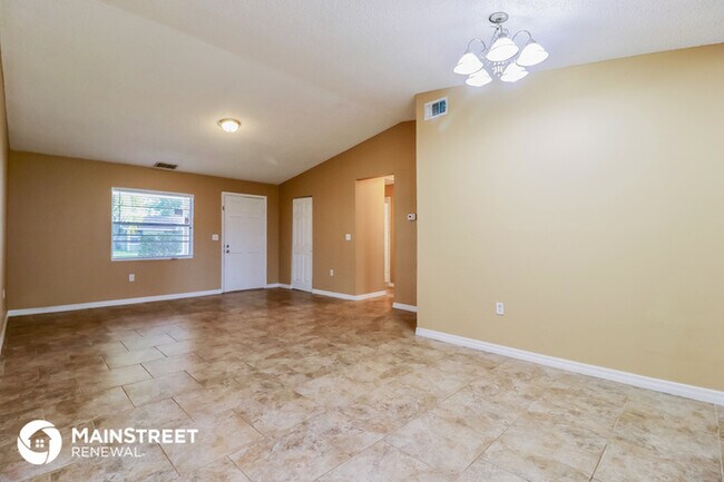 Foto del edificio - 1320 Periwinkle Ct