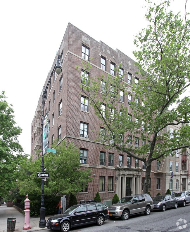 Building Photo - 150 Prospect Park W