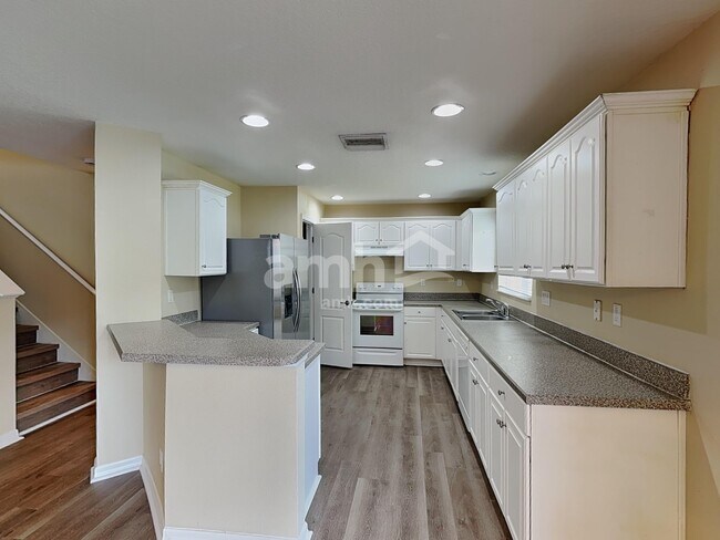 Foto del edificio - 6337 Magnolia Trails Ln