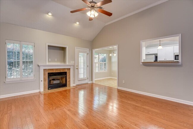 Foto del edificio - 1348 Wendell Ln