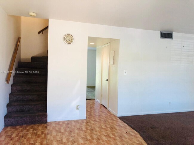Building Photo - 1805 SW 81st Terrace