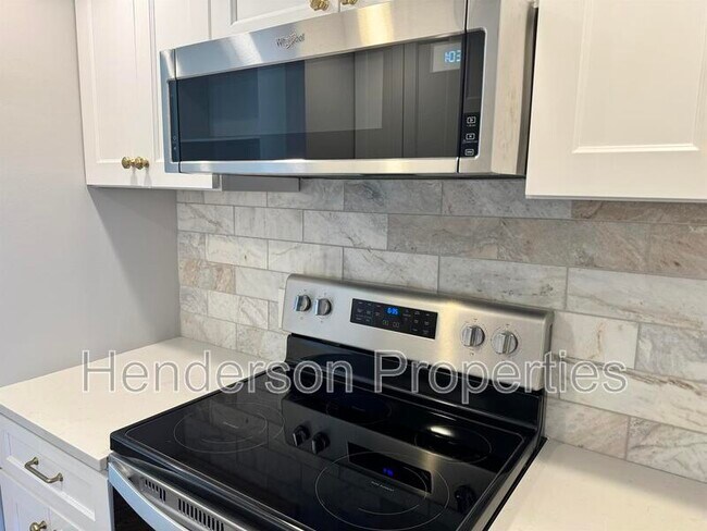 Foto del edificio - 501 Fenton Pl