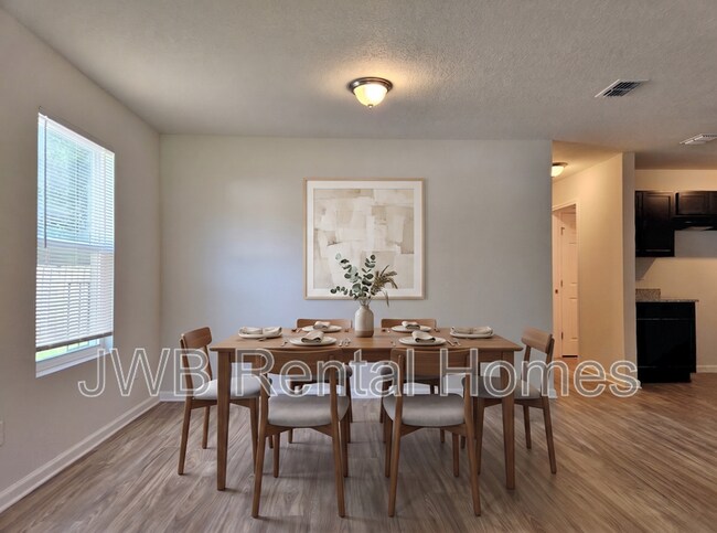 Foto del edificio - 8015 Mattox Ave