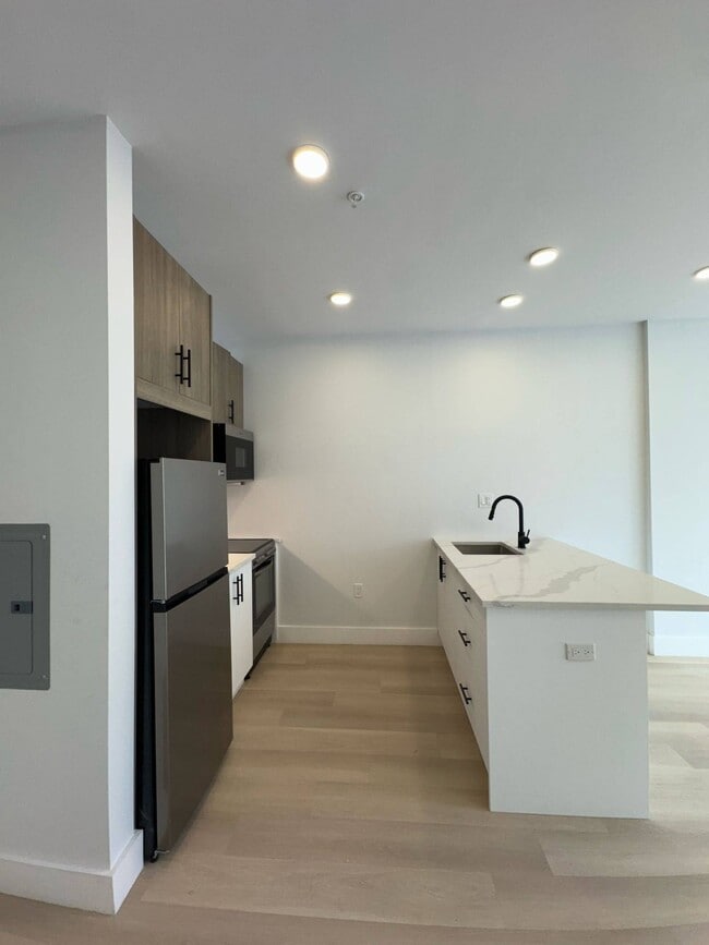 Foto del edificio - 316 Forrest St