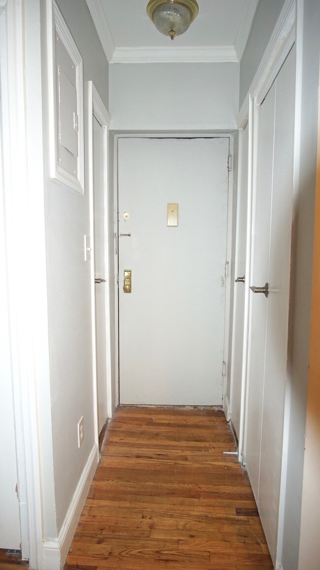 Building Photo - 211 W 146th St
