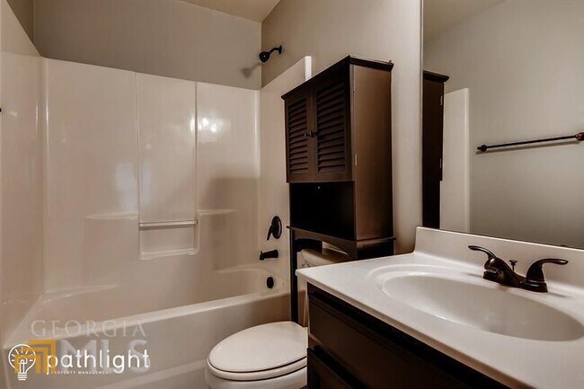 Building Photo - 3065 Parkland View