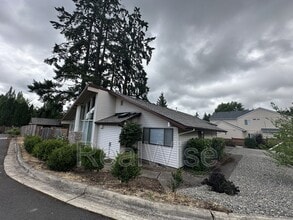 Building Photo - 7730 SW Eaker Pl