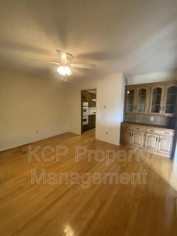 Building Photo - 4701 S X St