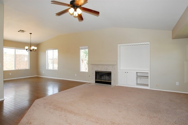 Foto del edificio - 22189 Country Hills Dr