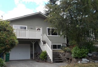 Building Photo - 3411 Cheasty Blvd S