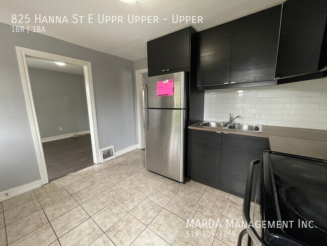 Photo du bâtiment - STYLISH 1BEDROOM/1BATH UPPER APARTMENT PLU...